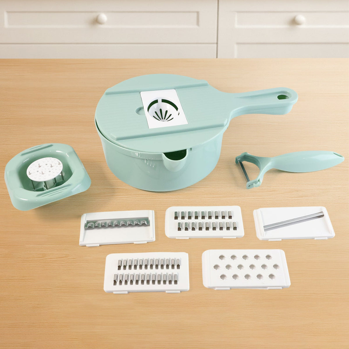 multi-use chopping and grating kitchen gadget set